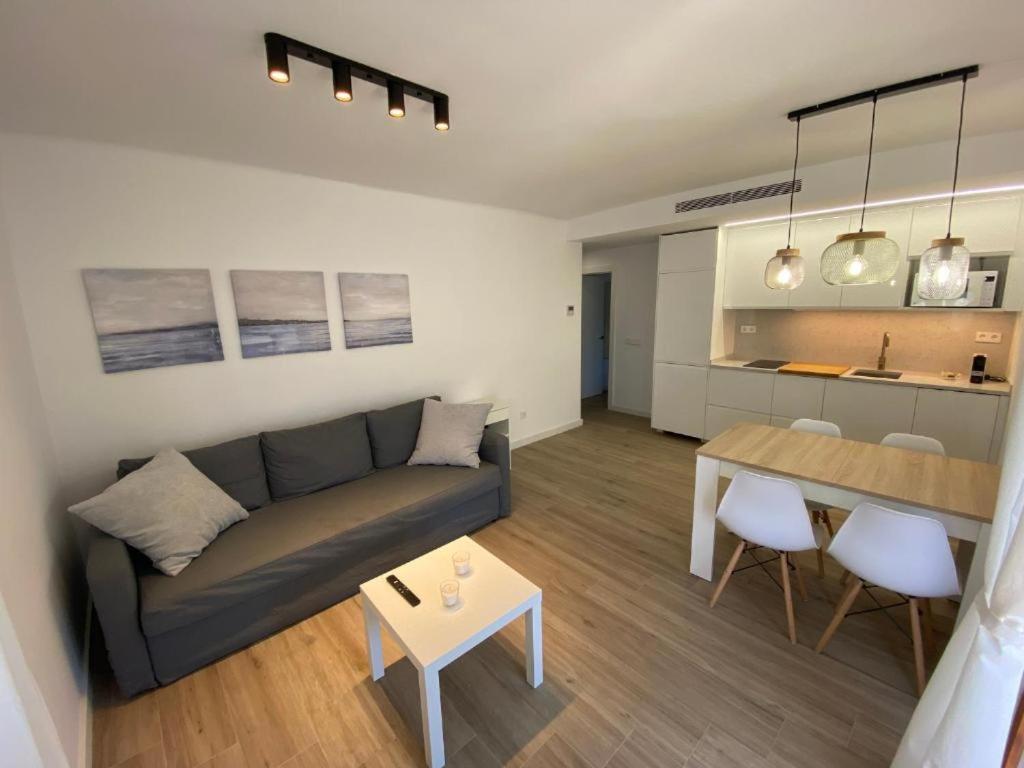 Apartamento Cala Montgo เลสกาลา ภายนอก รูปภาพ